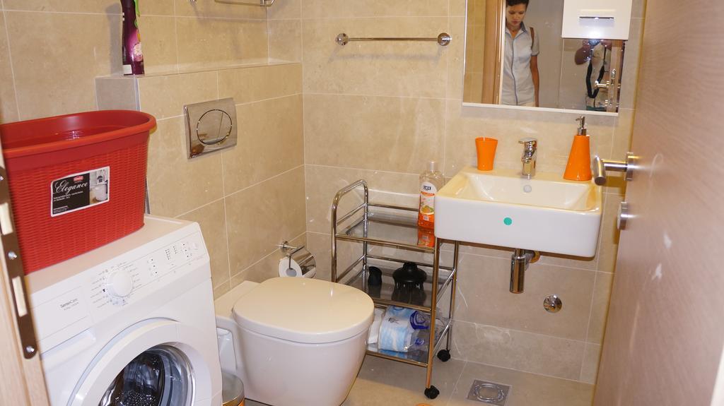 Apartments Lora Bokeljske Brigade Будва Екстериор снимка