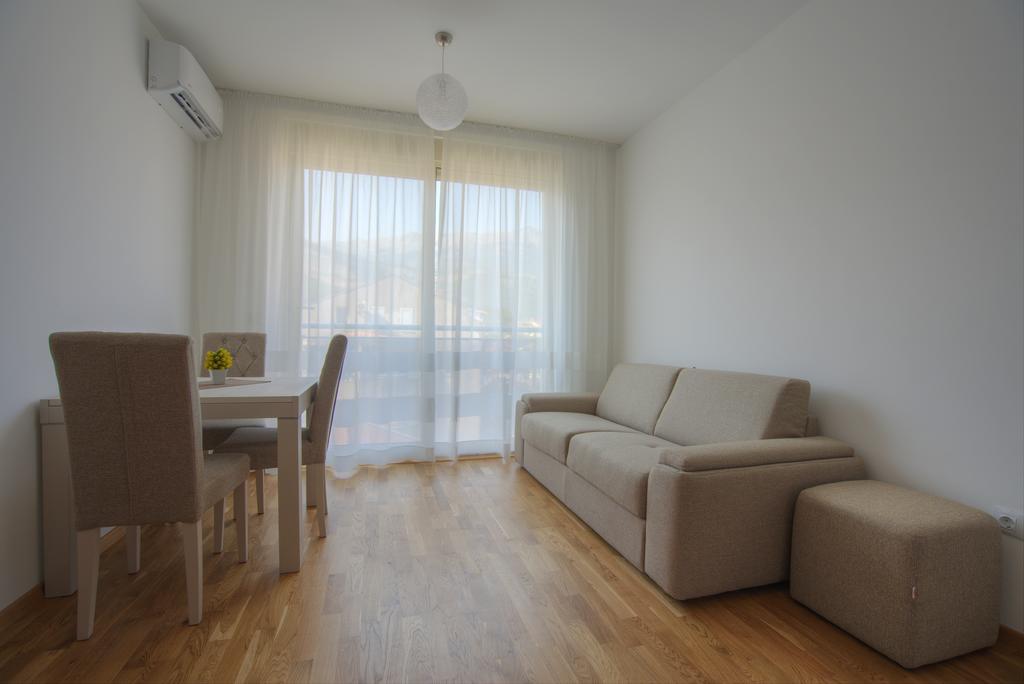 Apartments Lora Bokeljske Brigade Будва Екстериор снимка