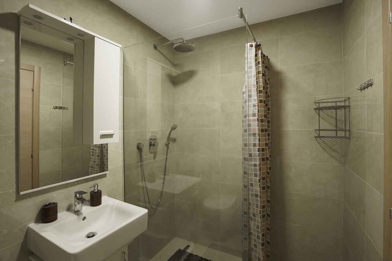 Apartments Lora Bokeljske Brigade Будва Екстериор снимка